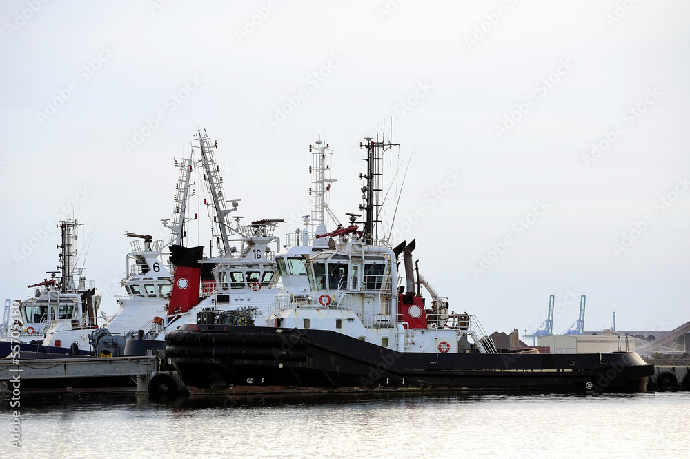 Tug boats with quay for the evening