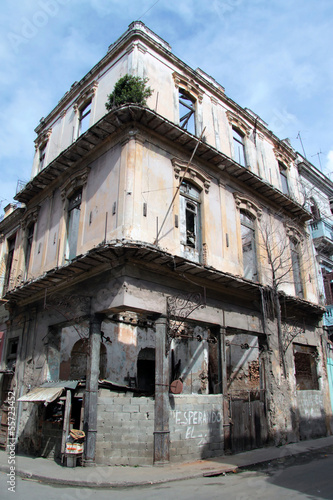 Havana old building  3 © franxyz