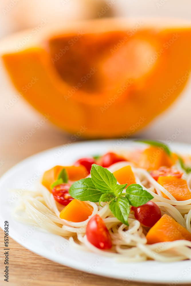 spaghetti with pumpkin
