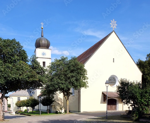 St. Michael Kirche in Titting photo