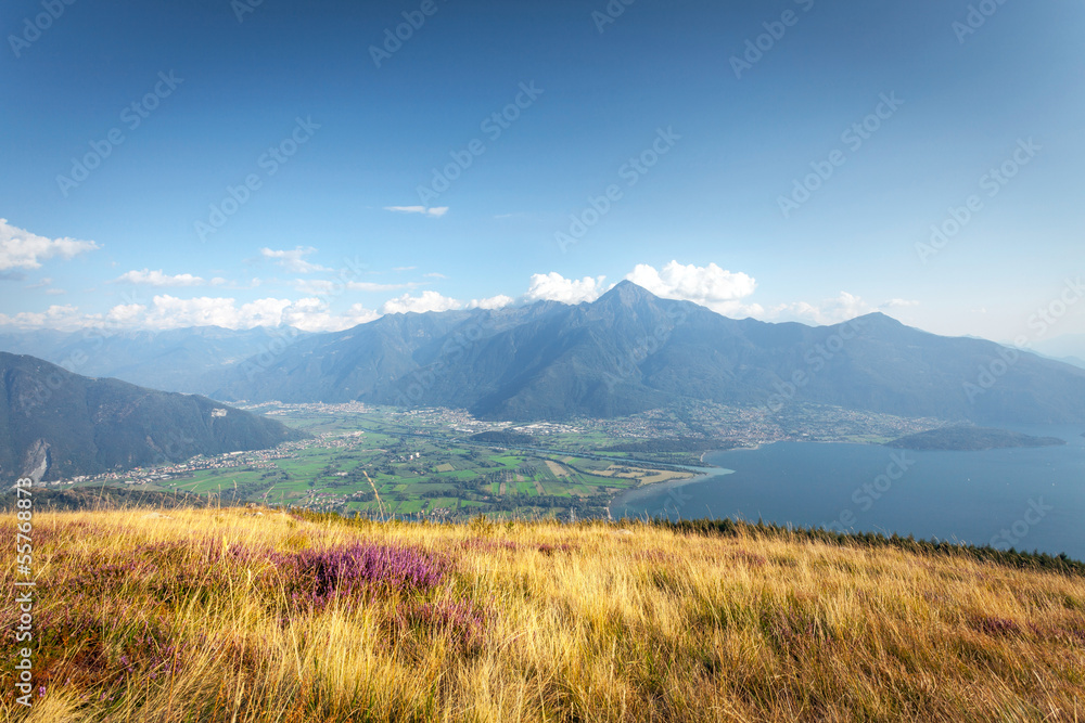 Fototapeta premium Trivio di Fuentes - alto lago di Como (IT)