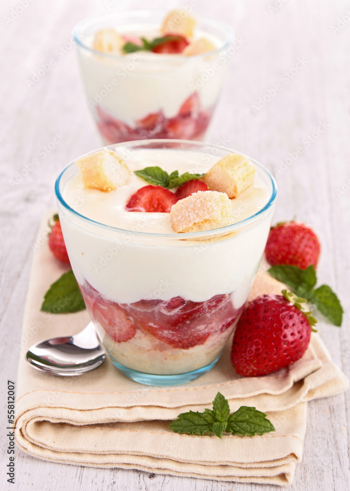 strawberry tirumisu strawberry tirumisu
