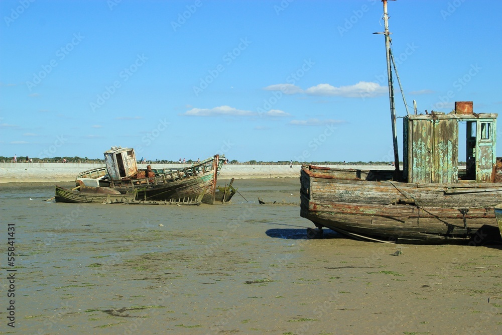 Cimetière de bateaux.