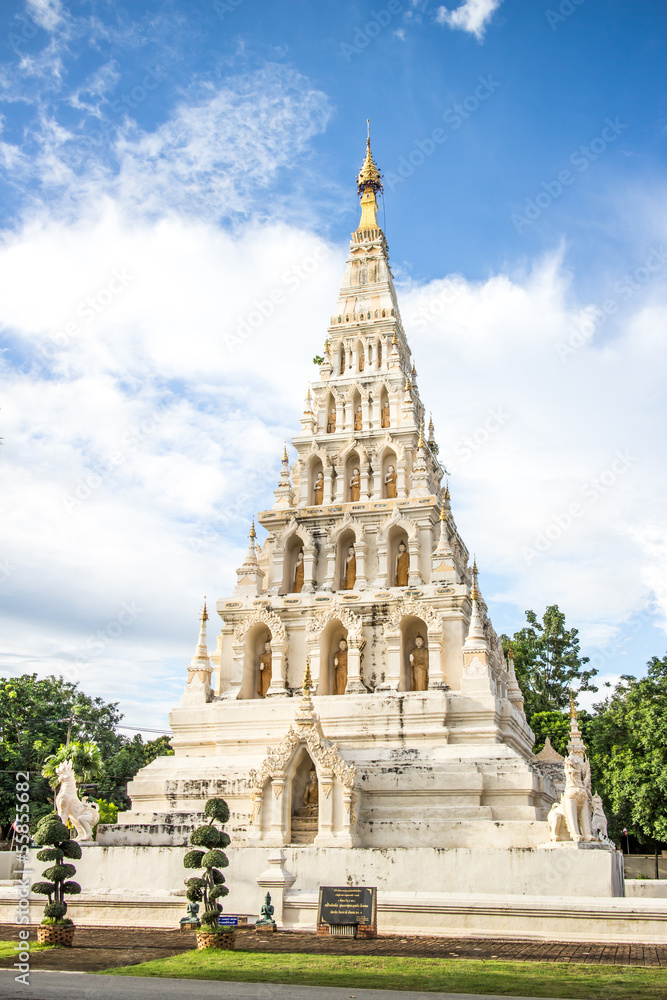 pagoda wat chedi liam chiangmai Thailand