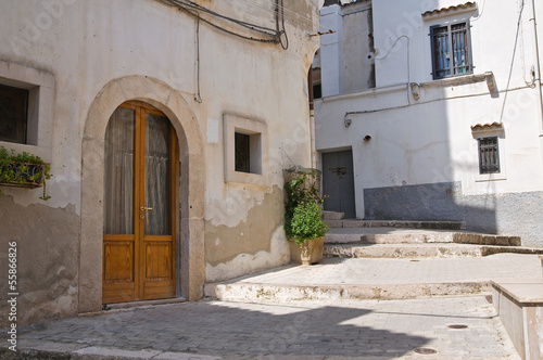 Fototapeta Naklejka Na Ścianę i Meble -  Alleyway. Rodi Garganico. Puglia. Italy.