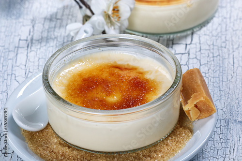 Creme brulee photo