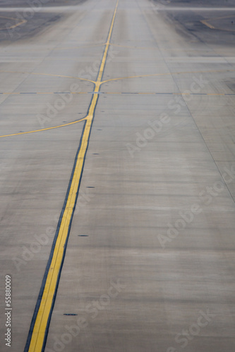 Wallpaper Mural Yellow line on the plane runway in Shanghai Airport Torontodigital.ca