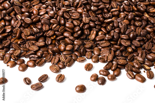 Coffee beans isolated on white background with copyspace for te