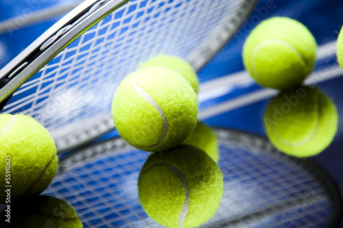 Tennis racket and balls © Sebastian Duda