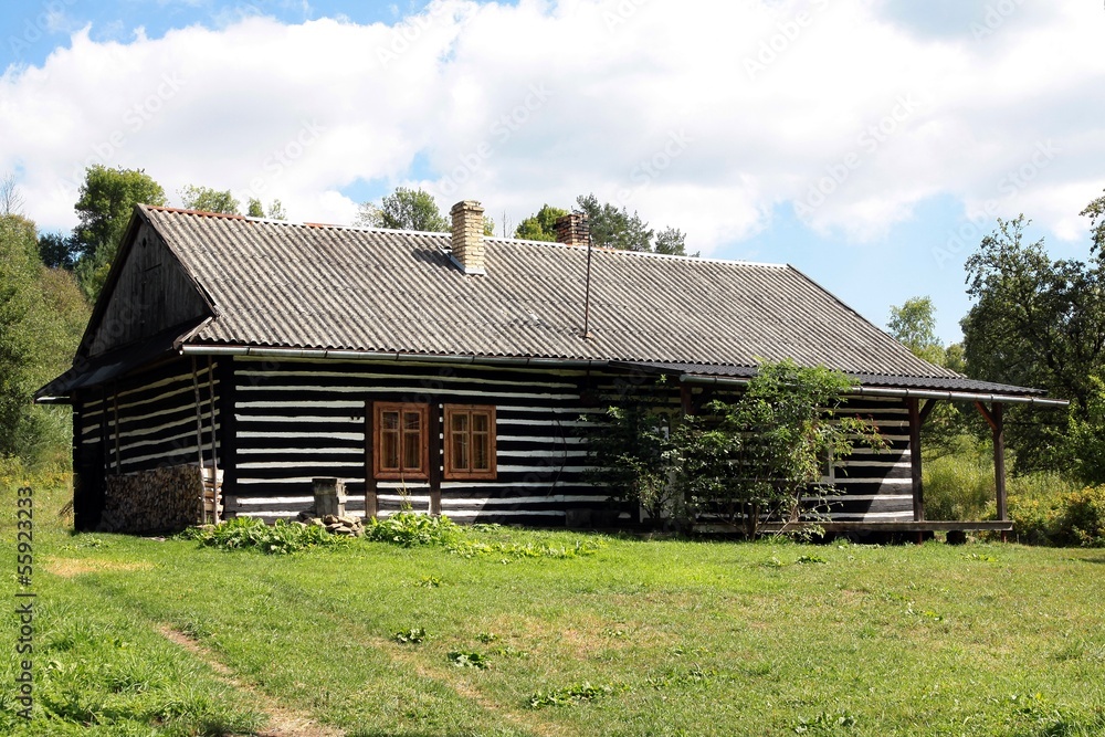 Fototapeta premium old cottage in Krempna near Jaslo