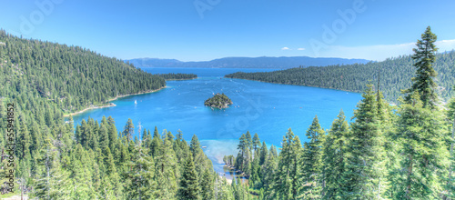 Fototapeta Naklejka Na Ścianę i Meble -  Lake Tahoe Emerald Bay