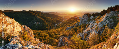 Fototapeta Naklejka Na Ścianę i Meble -  Nature mountain sunset - panoramic