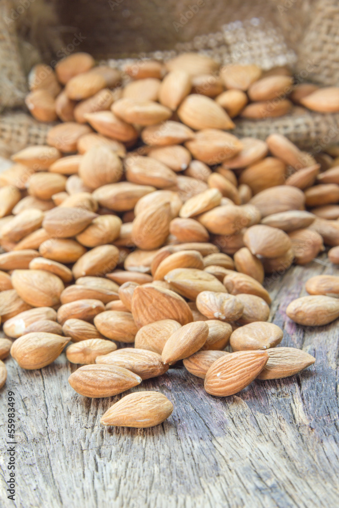 Almonds Almonds