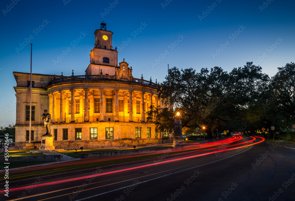 Fototapeta premium Coral Gables City Hall at Night