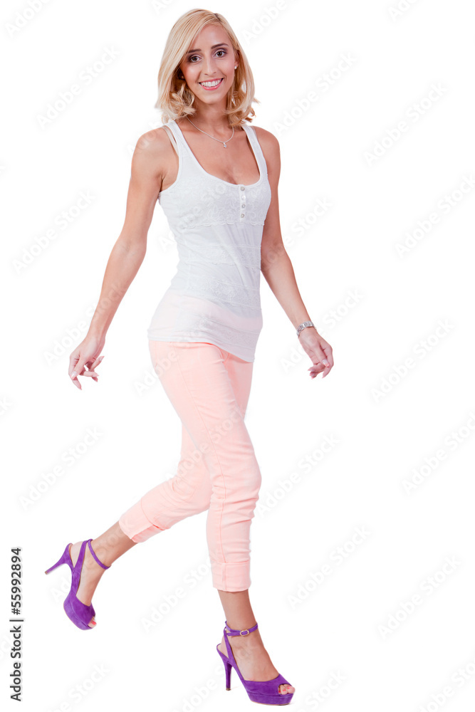 junge attraktive schlanke blonde frau portrait lachend junge attraktive schlanke blonde frau portrait lachend