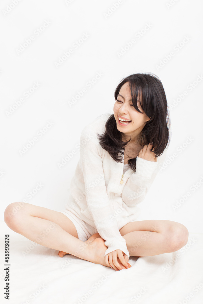 笑う女性 笑う女性