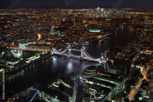 London at night © Henrik Winther Ander