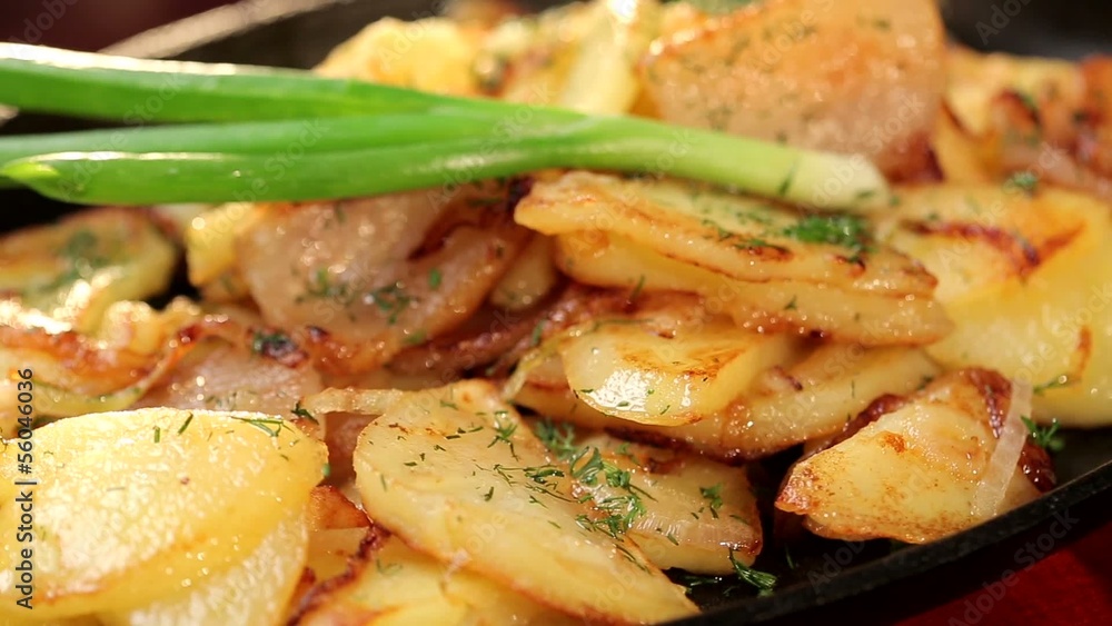 fried potatoes with bacon fried potatoes with bacon