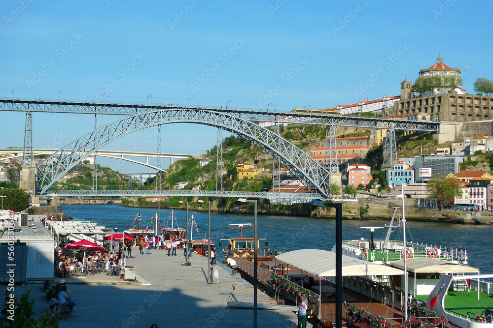 Pont à Porto