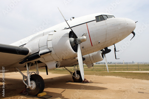 Fotografie, Obraz old rusty plane parked