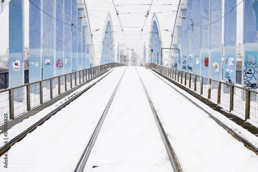 Naklejka premium Pont du tram en hiver