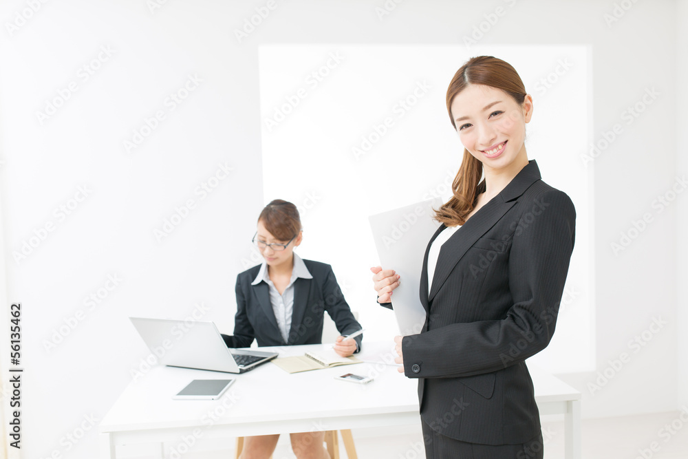 Beautiful asian businesswomen in the office Beautiful asian businesswomen in the office