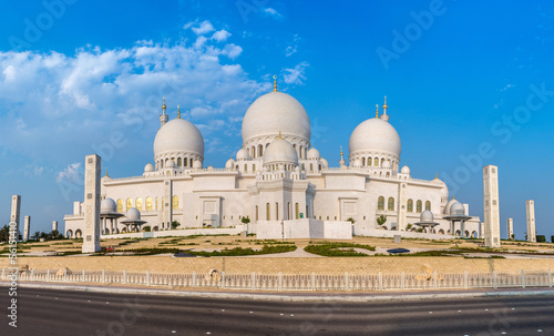 Fotografie Sheikh Zayed Mosque in Middle East United Arab Emirates with ref