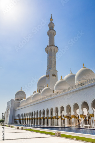 Obraz na plátně Sheikh Zayed Mosque in Middle East United Arab Emirates with ref