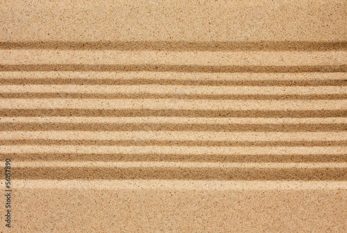 Straight lines in the sand