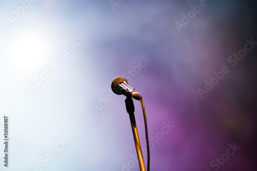Microphone in stage lights © Melinda Nagy