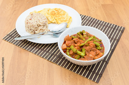Εκτύπωση καμβά Extremely hot stir fried string bean with pork have rice and ome