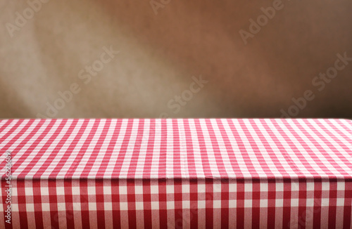 Empty table photo