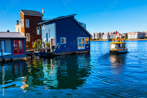 Fényképezés Floating Home Village Water Taxi Inner Harbor Victoria
