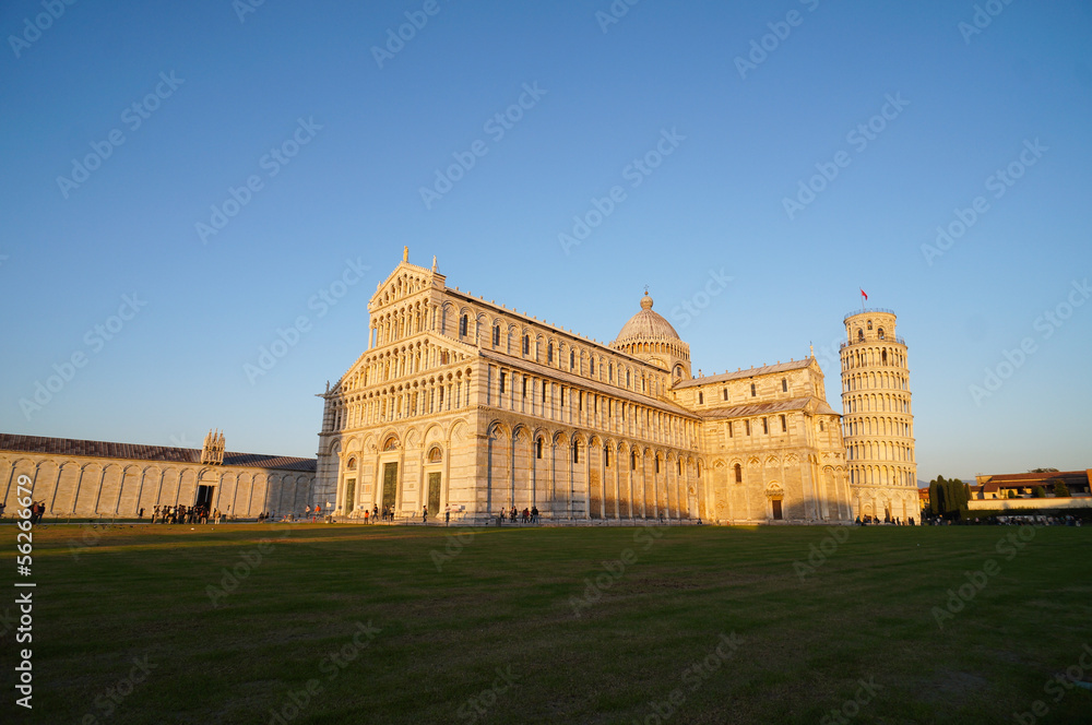 Piazza dei miracoli, with the Basilica and the leaning tower.