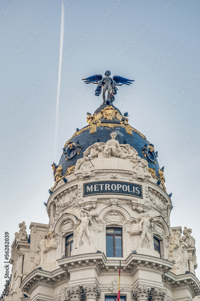 Fototapeta premium Metropolis building at Madrid, Spain
