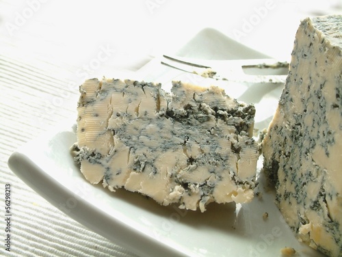 Fotografía English Stilton cheese on white platter