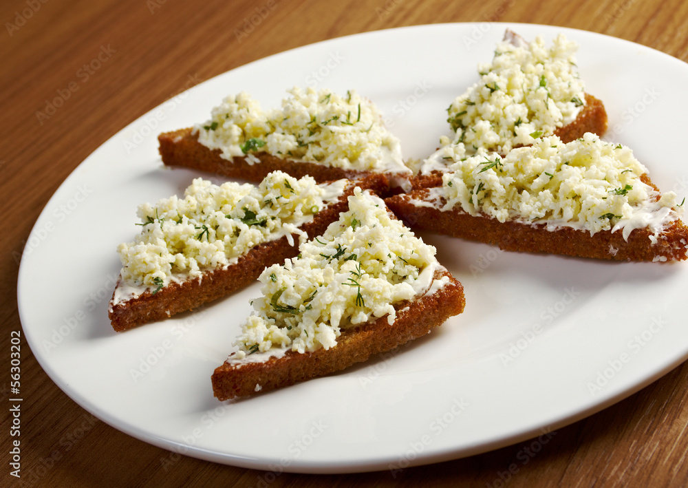 Appetizer , toasted with cottage cheese