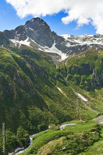 Der Berg Pizzo Andolla in den Alpen © Robert Kneschke