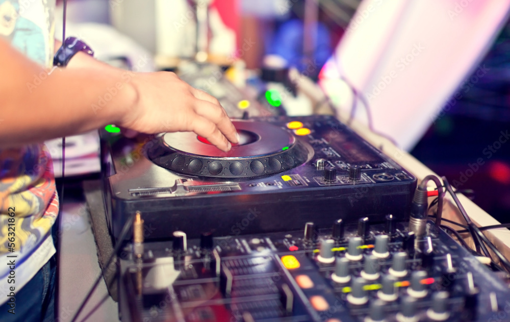 Obraz premium Dj mixing