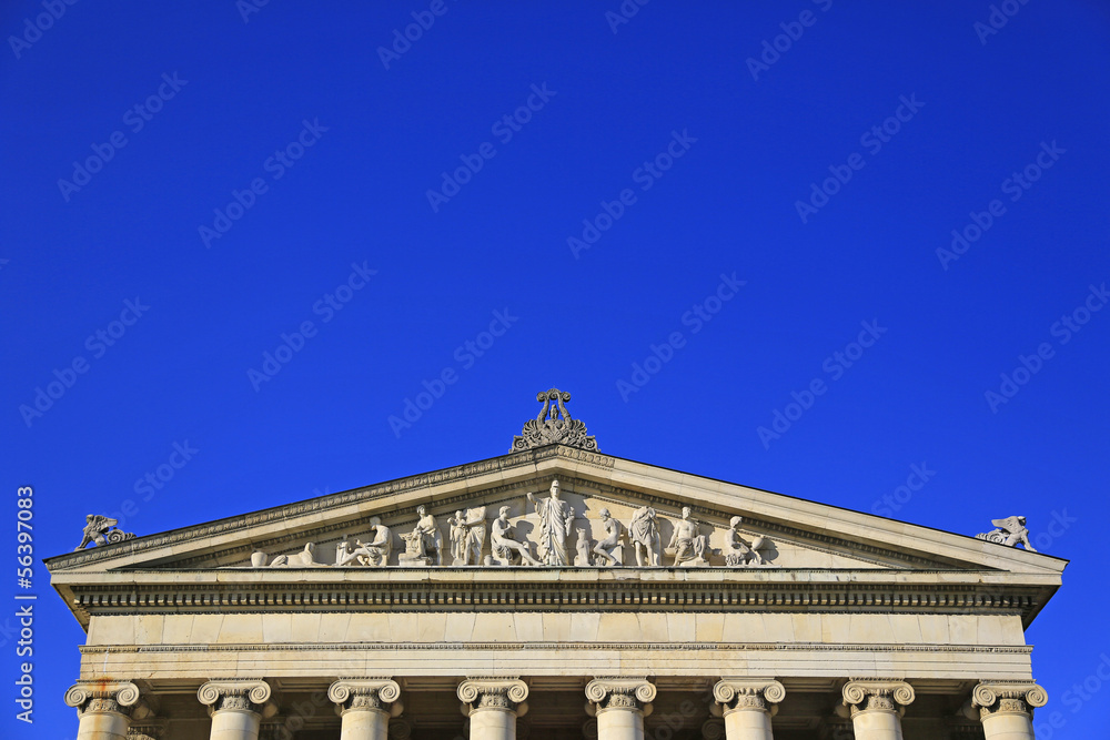 Fototapeta premium Skulpturen an der Glyptothek in München