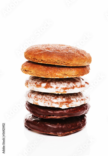ein stapel unterschiedliche lebkuchen