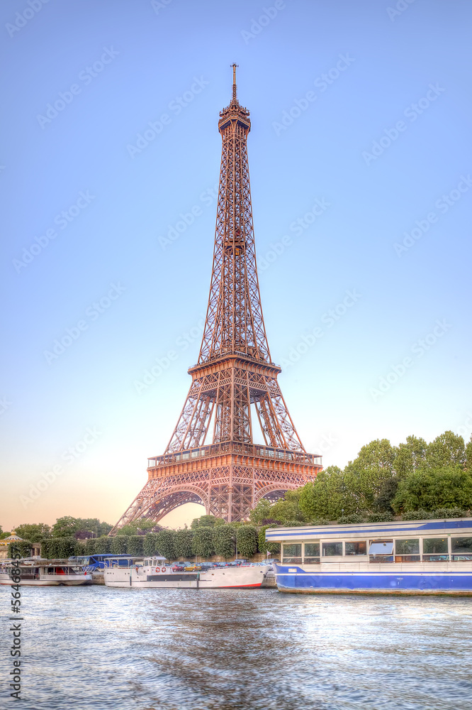 Fototapeta premium Eiffel tower. HDR