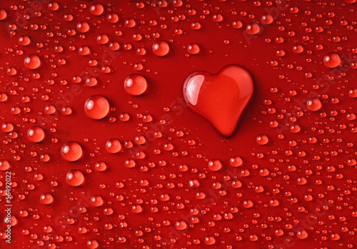 Herz aus Wassertropfen