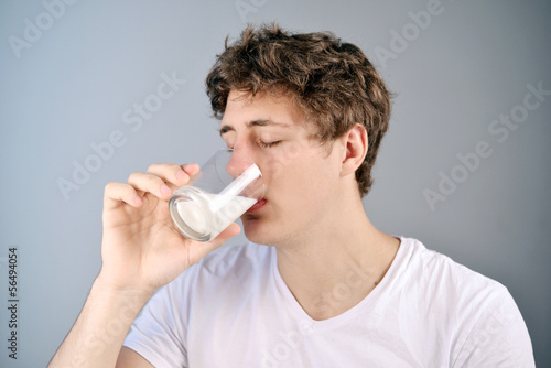 Canvas-taulu Milch geniessen