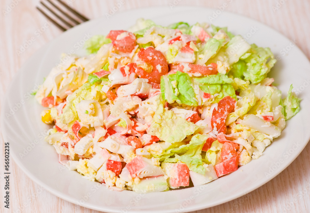 Fresh salad with shrimps and vegetables