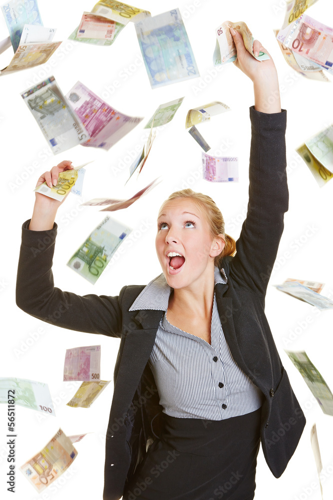 Glückliche Geschäftsfrau fängt Euro-Geldscheine Glückliche Geschäftsfrau fängt Euro-Geldscheine