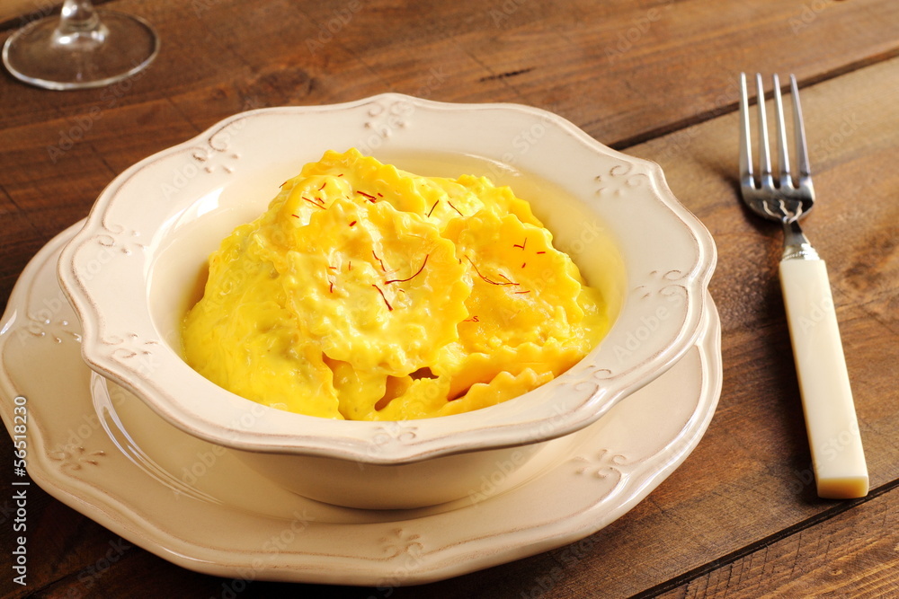 Ravioli with saffron cream sauce Ravioli with saffron cream sauce
