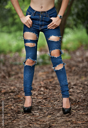 Torn jeans © duron12345