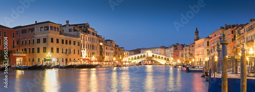Rialto Bridge, Venice © travelwitness