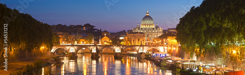 St Peter's Basilica, Vatican City, Rome © travelwitness